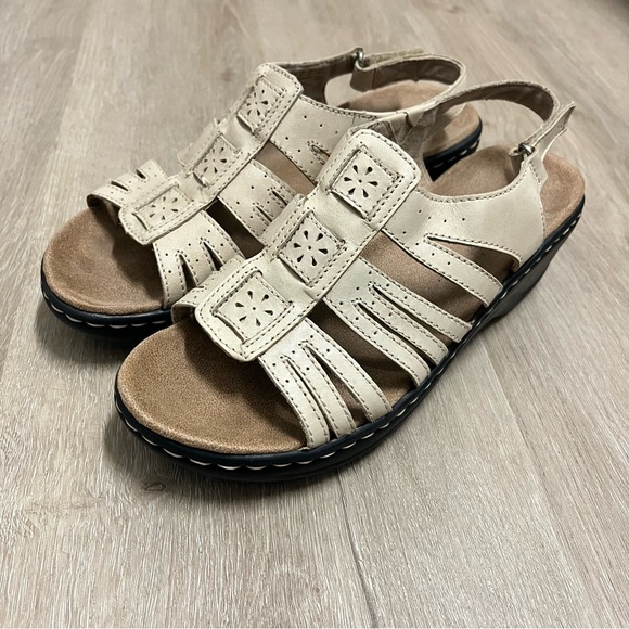 Clarks Shoes - Clarks Leather Beige Sandals Comfort Sling Back Velcro SZ 9